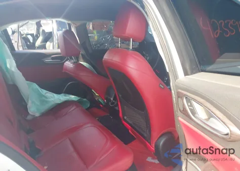 2020 Alfa Romeo Giulia Ti Awd z USA, uszkodzony, nr VIN ZARFANBN9L7633708